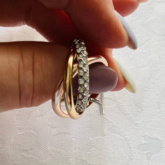 Trinity Necklace, Interlocking Trimetal Rings Rose Gold, Gold & Silver Zirconia - Picture 6 of 12